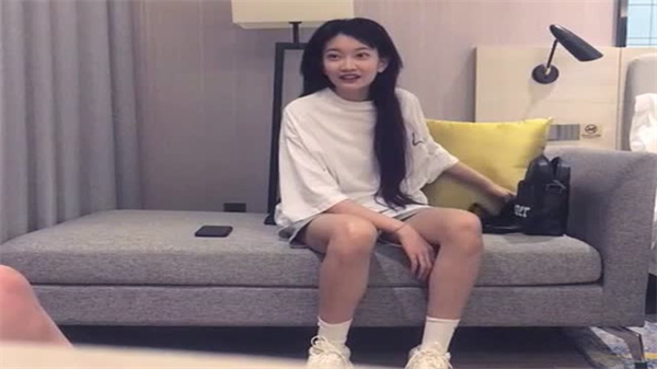 太子探花-紋身辣妹激情吃雞，豐乳蜜臀啪啪狂歡，高潮浪叫不斷！